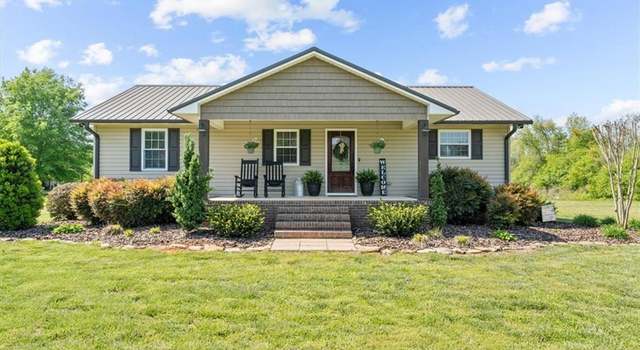 Photo of 150 Upper Rd, Seagrove, NC 27341