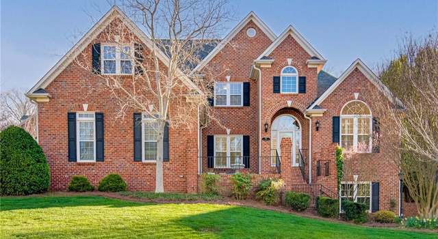Photo of 105 Holly Hill Ct, Winston-salem, NC 27106