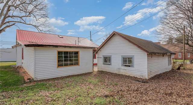 Photo of 225 9th St, Lexington, NC 27295
