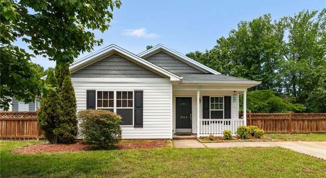 Photo of 803 Beaumont Ave, Greensboro, NC 27401