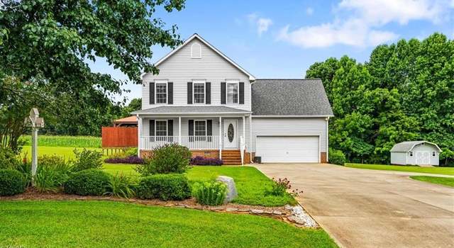 Photo of 2225 Willow Meadows Dr, Pleasant Garden, NC 27313
