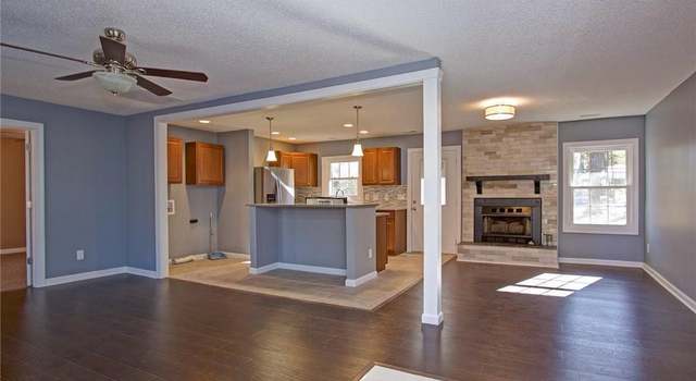 Photo of 5405 Woodleaf Dr, Greensboro, NC 27406