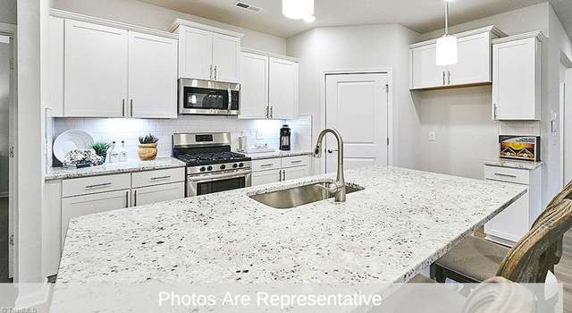 Photo of 4244 Limestone Ct, Clemmons, NC 27012