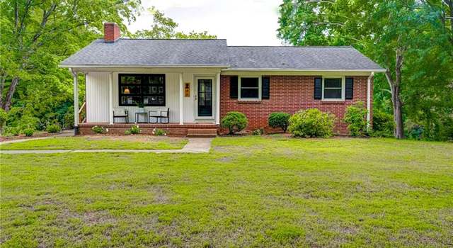 Photo of 46 Robinhood Cir, Winston-salem, NC 27106