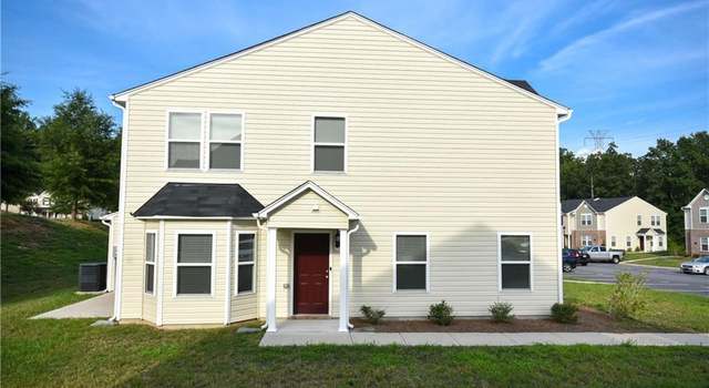 Photo of 444 Sandybrooke Dr, High Point, NC 27265