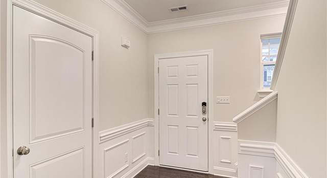 Photo of 4071 Glenn Knoll Ln, Winston Salem, NC 27107