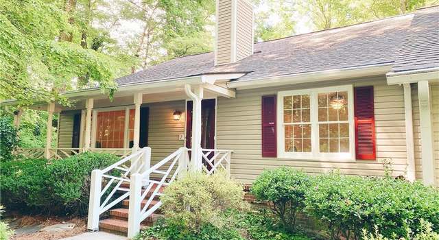 Photo of 7 Brownstone Ln, Greensboro, NC 27410