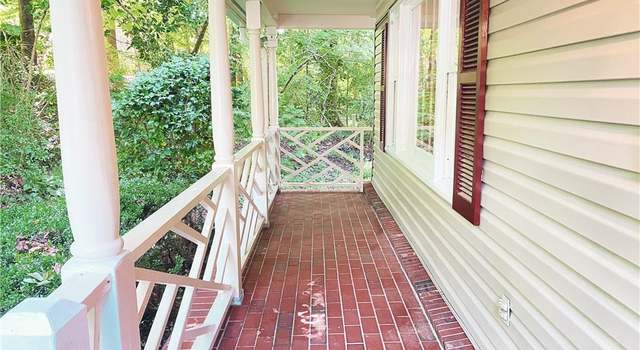 Photo of 7 Brownstone Ln, Greensboro, NC 27410