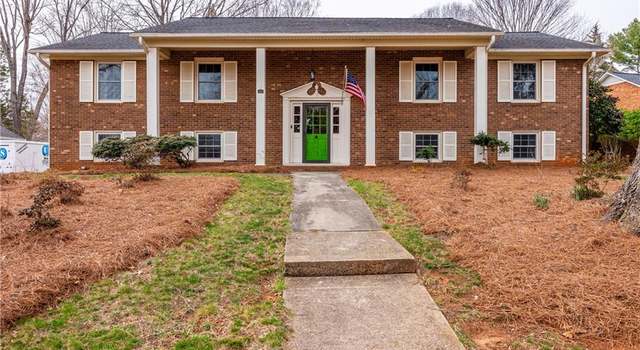 Photo of 610 Terrybrook Ct, Winston-salem, NC 27104
