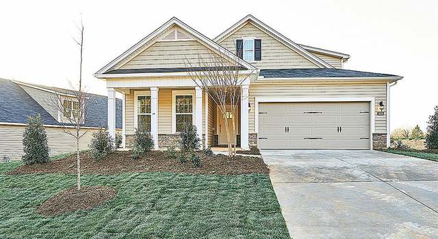 Photo of 4486 Sapphire Ct, Clemmons, NC 27102