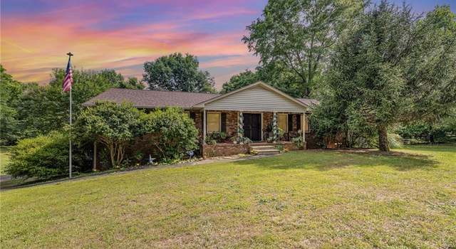 Photo of 3634 Cash Dr, Winston Salem, NC 27107