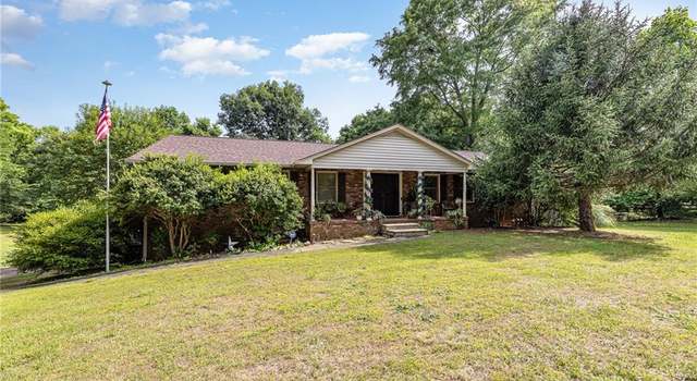 Photo of 3634 Cash Dr, Winston Salem, NC 27107