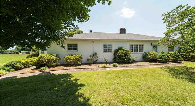 Photo of 2025 W Main St, Yadkinville, NC 27055