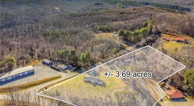 Photo of 3017 Mountain Rd, Walnut Cove, NC 27052