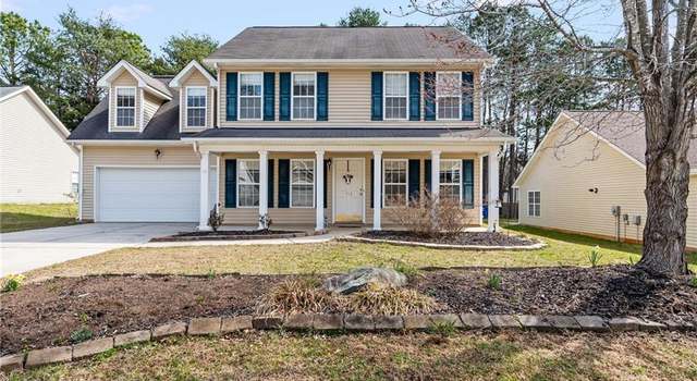 Photo of 713 Hawthorn Ridge Dr, Whitsett, NC 27377