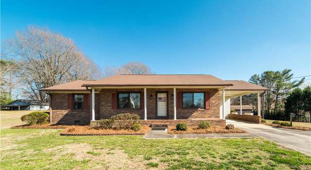 Photo of 5055 Pine Hall Rd, Walkertown, NC 27051