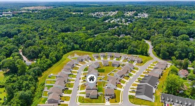 Photo of 824 Sage Hill Dr, Jamestown, NC 27282