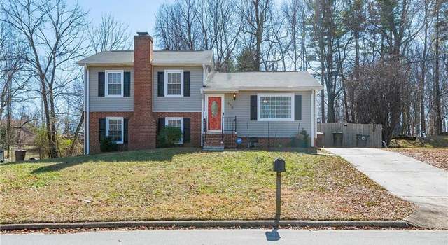 Photo of 410 Woodlake Dr, Greensboro, NC 27406