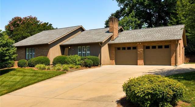 Photo of 211 Chadbourne Dr, Winston Salem, NC 27104