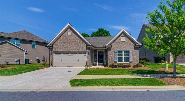 Photo of 6236 Hampton Chase Dr, Clemmons, NC 27012