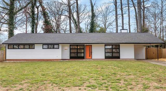 Photo of 1903 Colonial Ave, Greensboro, NC 27408
