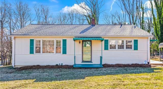 Photo of 101 Granada Ct, Winston-salem, NC 27105