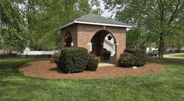 Photo of 4500 Greenfield Way Dr, Clemmons, NC 27103