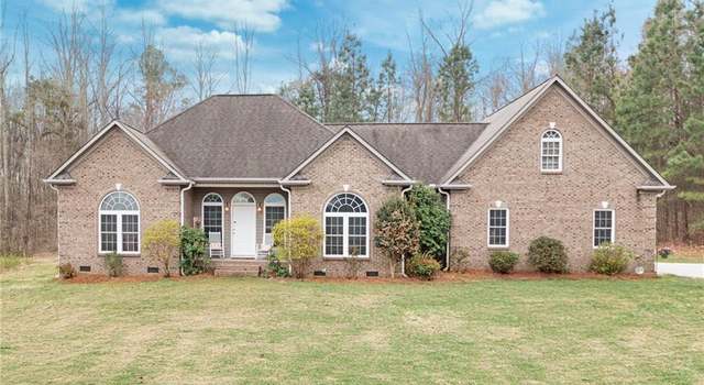 Photo of 156 Berryfield Ln, Lexington, NC 27295
