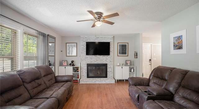 Photo of 205 Hendrix Dr, Kernersville, NC 27284