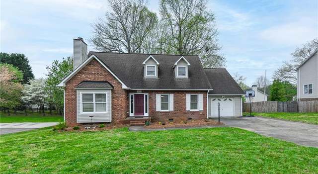 Photo of 2270 Darwick Rd, Winston-salem, NC 27127