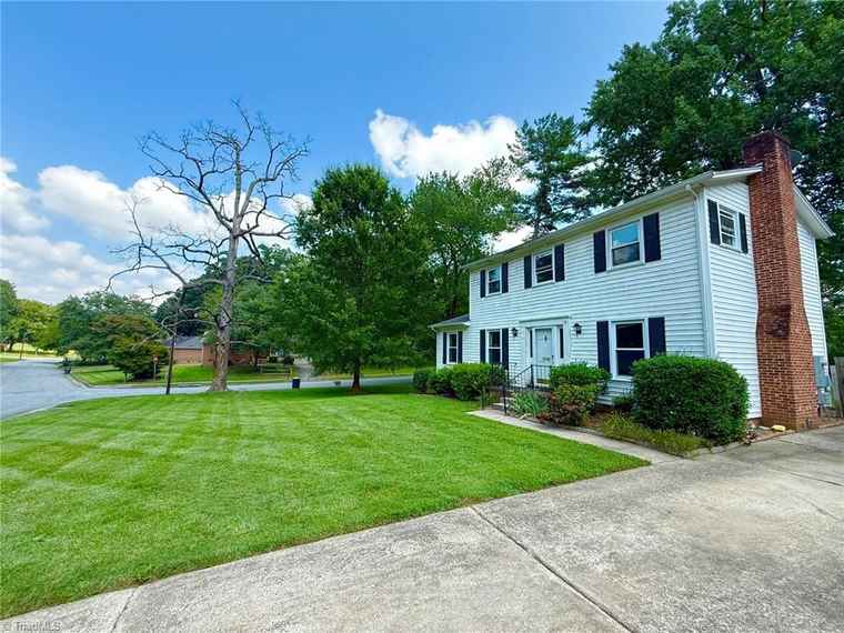 Photo of 4501 Beckford Dr Greensboro, NC 27407