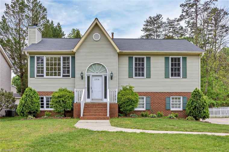 Photo of 2534 White Fence Way High Point, NC 27265