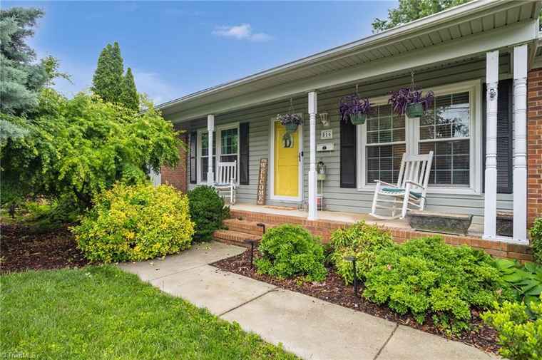 Photo of 516 Oakview Rd High Point, NC 27265