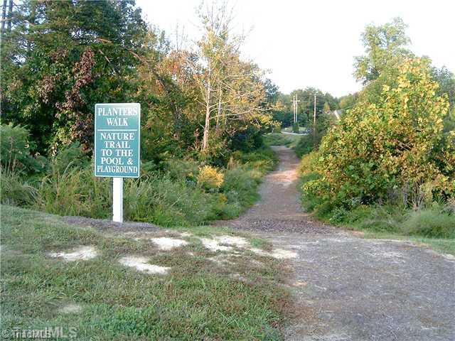 1942 Branch Crossing Dr Thomasville NC