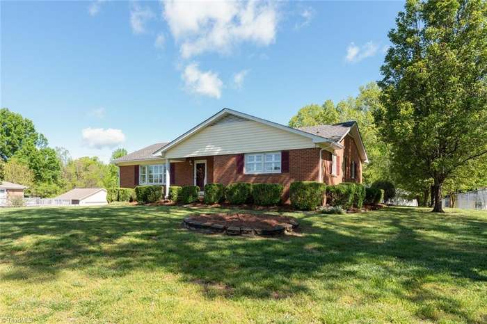 2182 Burton Rd Thomasville NC 27360 MLS 973326 Redfin