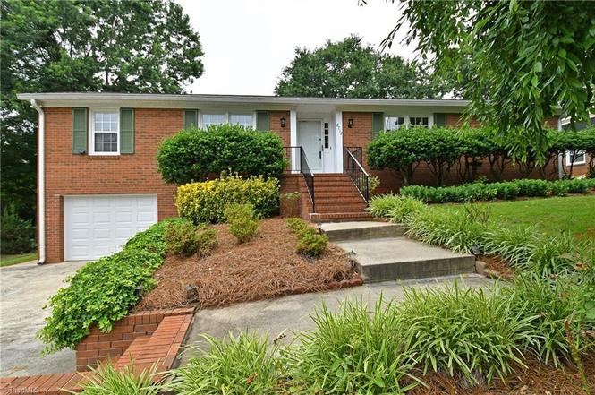 2712 Winslow Ln, Winston Salem, NC 27103 | MLS# 909049 ...