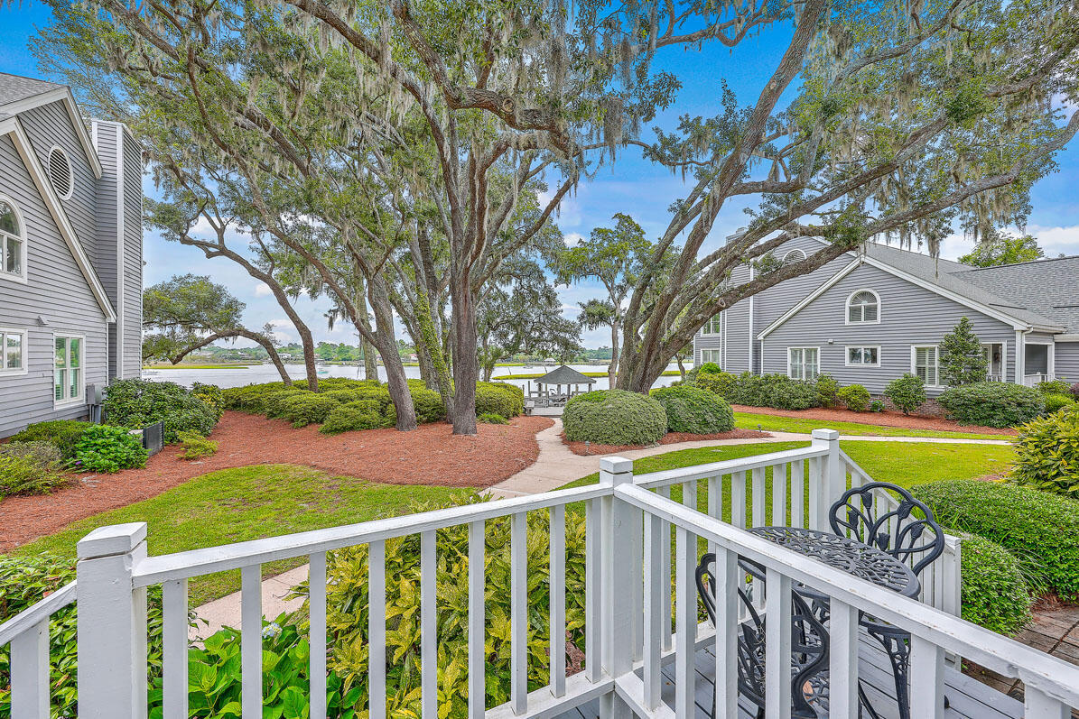 105 Waterfront Plantation Dr, Charleston, SC 29412 | MLS# 24012866 | Redfin