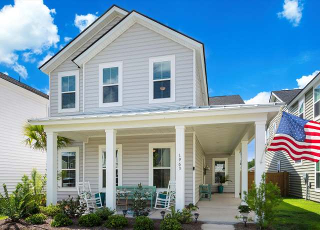 Property at 1963 Longhorn Ln, Summerville, SC 29485, 5 beds, 4.5 baths