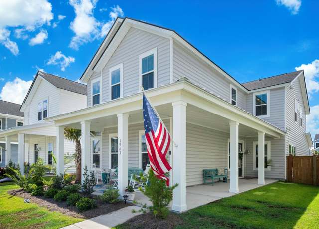 Property at 1963 Longhorn Ln, Summerville, SC 29485, 5 beds, 4.5 baths
