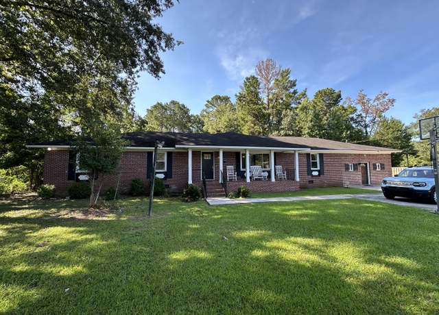 Property at 1745 Central Ave, Summerville, SC 29483, 3 beds, 1.5 baths