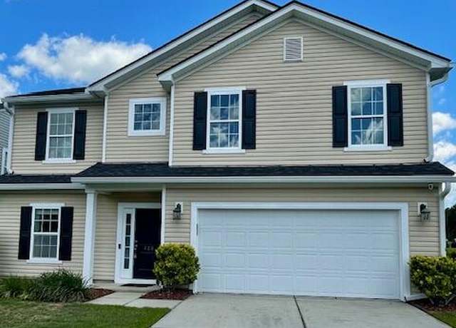 Property at 426 Mountain Laurel Cir, Goose Creek, SC 29445, 5 beds, 2.5 baths