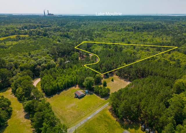 Property at 1 Murphy Bay Dr, Cross, SC 29436