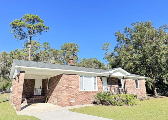 Property at 337 Knights Ave, Walterboro, SC 29488, 3 beds, 1 bath