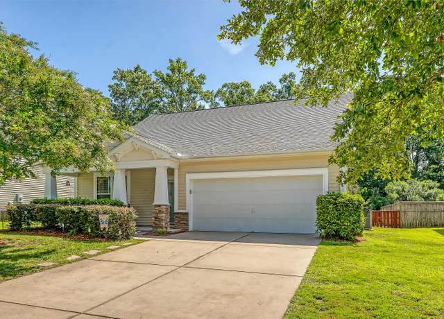 Property at 139 Gaslight Blvd, Summerville, SC 29483, 3 beds, 2.5 baths