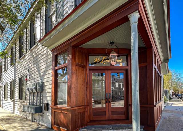Property at 95 Line St, Charleston, SC 29403, 13 beds, 12 baths