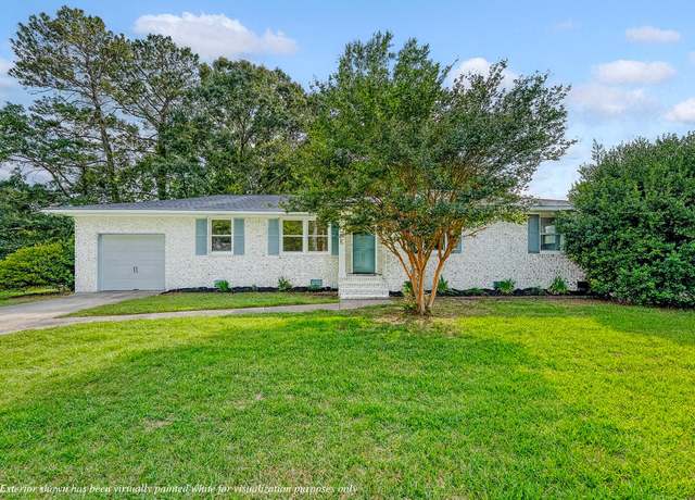 Property at 1 Bossis Dr, Charleston, SC 29407, 3 beds, 2 baths