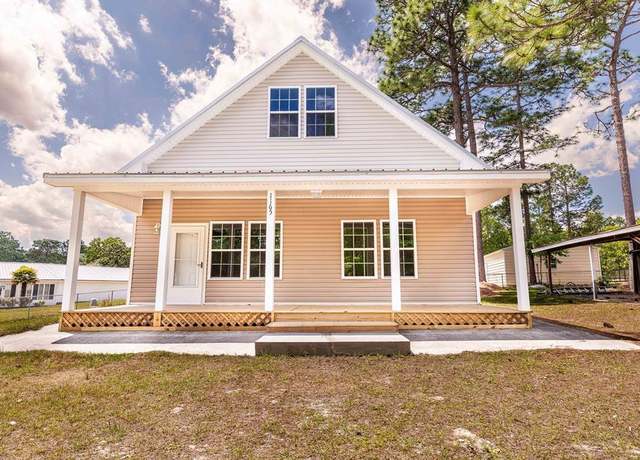 Property at 1165 Cleveland St, Elloree, SC 29047, 4 beds, 2 baths