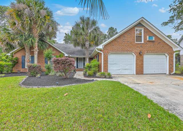 Property at 2120 Fife Ln, Charleston, SC 29414, 4 beds, 2.5 baths