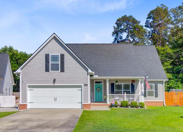 Property at 168 Cotillion Cres, Summerville, SC 29483, 4 beds, 3 baths