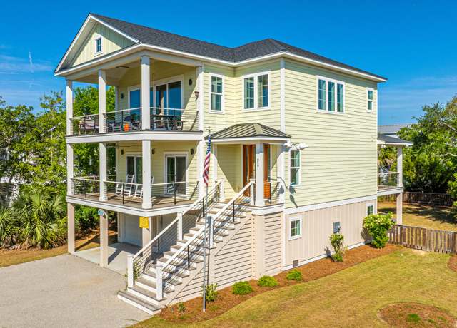 Property at 2501 Myrtle St, Edisto Beach, SC 29438, 5 beds, 4.5 baths
